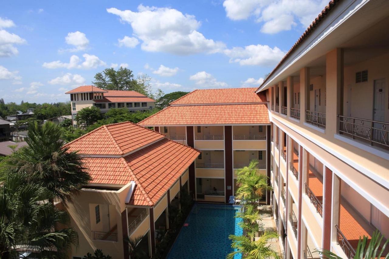 Nattidaplace Chiangmai Apartment Chiang Mai